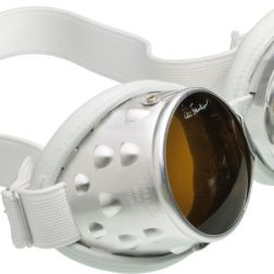 LUIS TRENKER_Gletscherbrille_EUR 150.jpg
